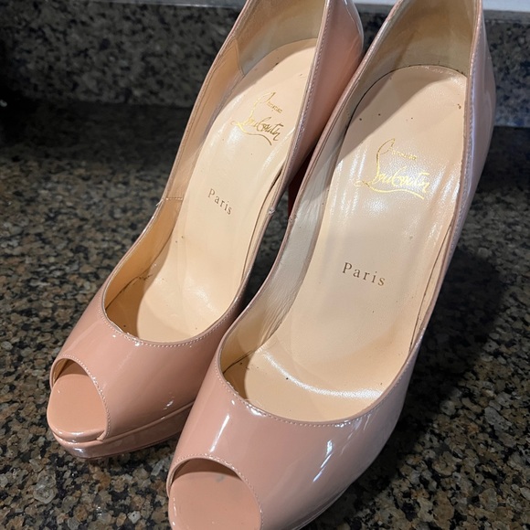 Lady Peep Nude - Picture 8 of 8